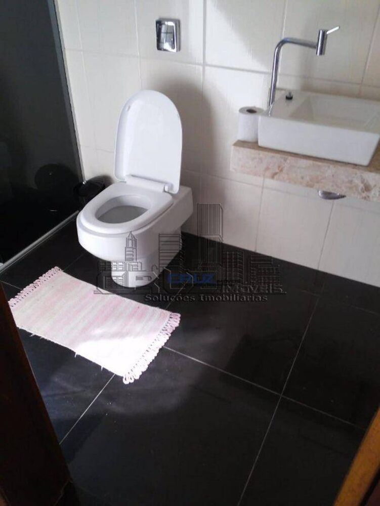 Chácara, 4 quartos, 912 m² - Foto 1