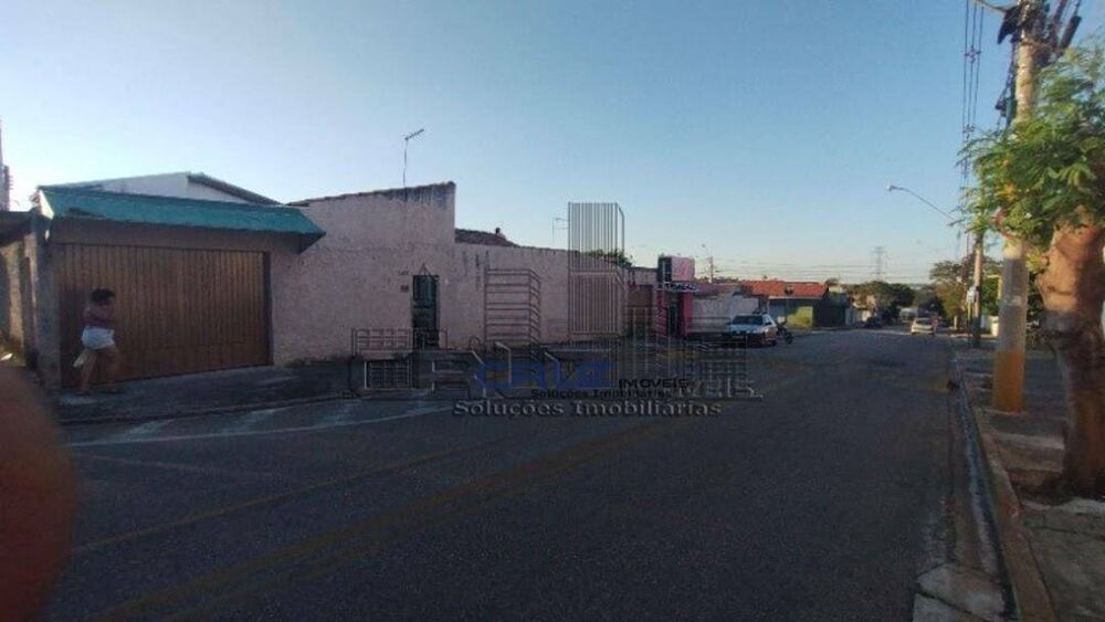 Casa à venda com 3 quartos, 155m² - Foto 1