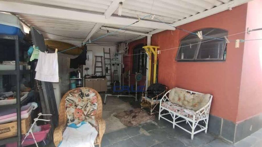 Casa, 2 quartos, 200 m² - Foto 1