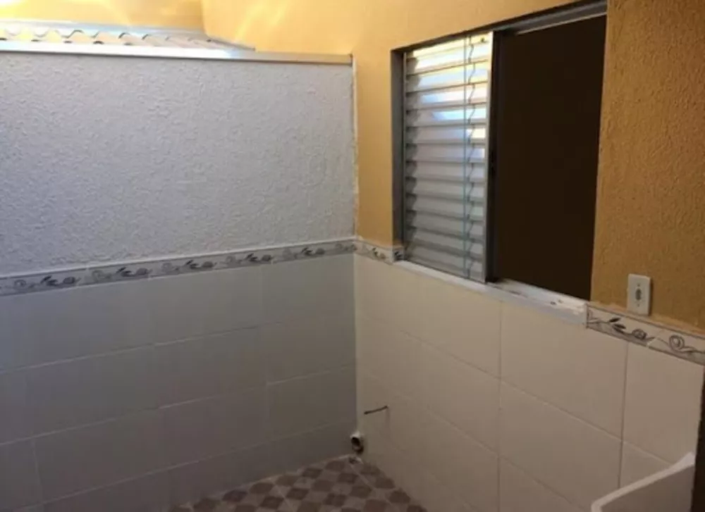 Casa à venda com 2 quartos, 71m² - Foto 3