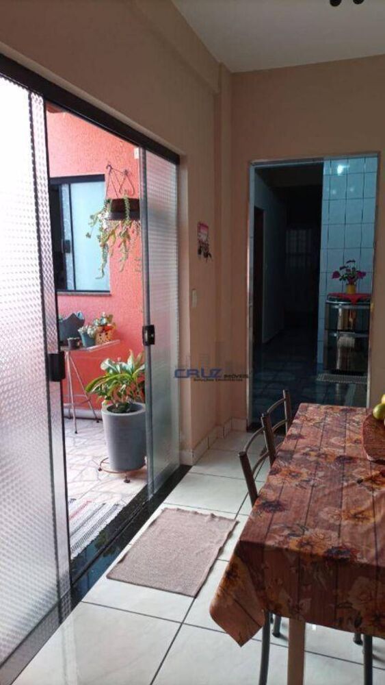Casa à venda com 3 quartos, 140m² - Foto 7