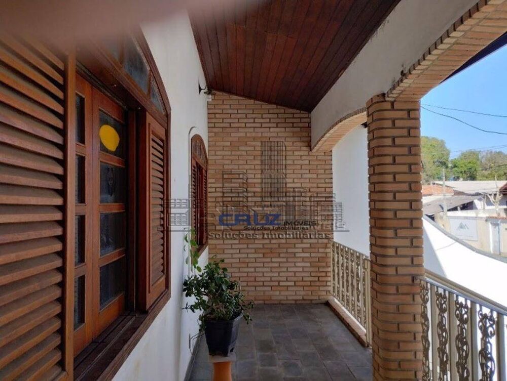 Casa, 5 quartos, 271 m² - Foto 2