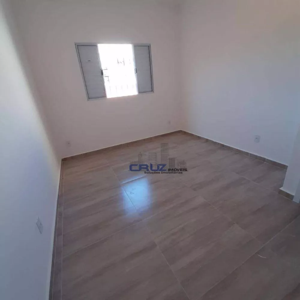 Casa à venda com 2 quartos, 63m² - Foto 2