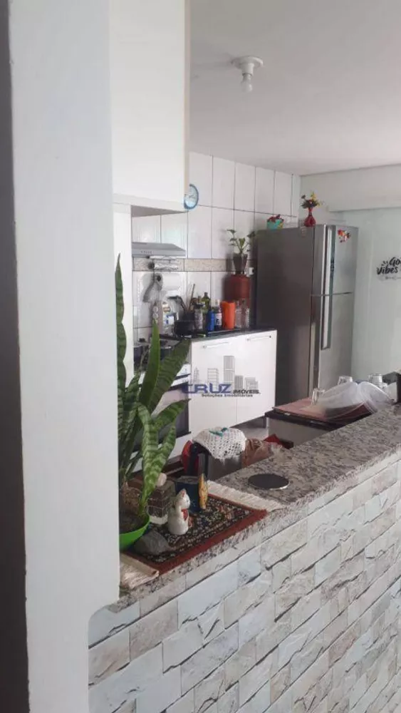 Casa à venda com 1 quarto, 100m² - Foto 3