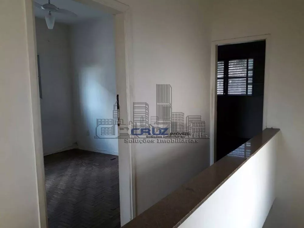 Casa à venda com 3 quartos, 187m² - Foto 4