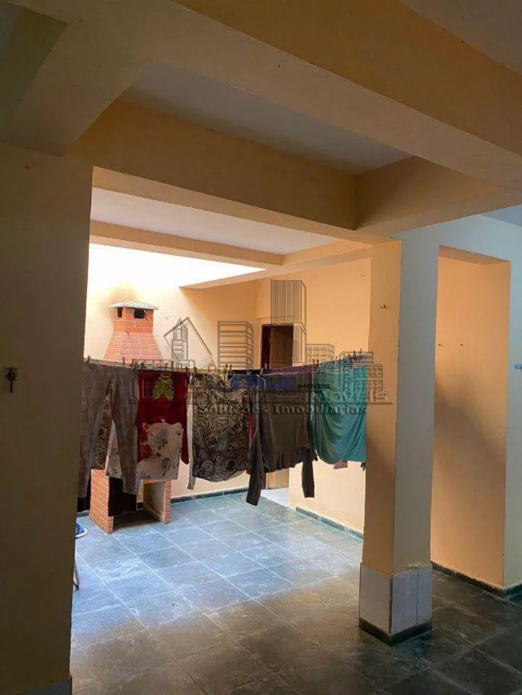 Casa à venda com 3 quartos, 225m² - Foto 12