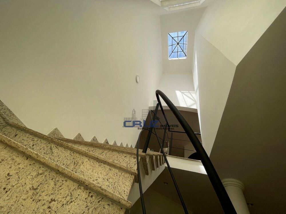 Sobrado, 4 quartos, 380 m² - Foto 1