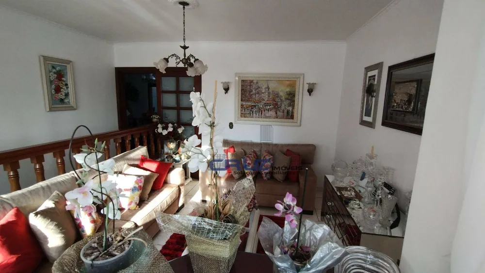 Sobrado, 5 quartos, 421 m² - Foto 1