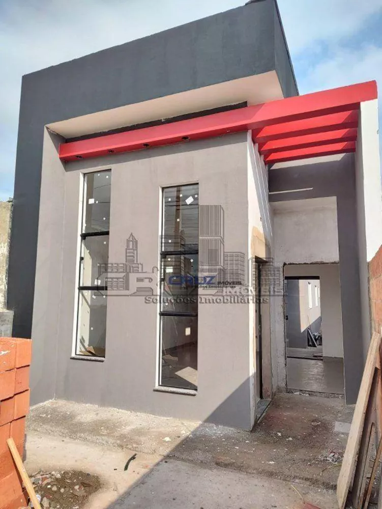 Casa à venda com 2 quartos, 63m² - Foto 1