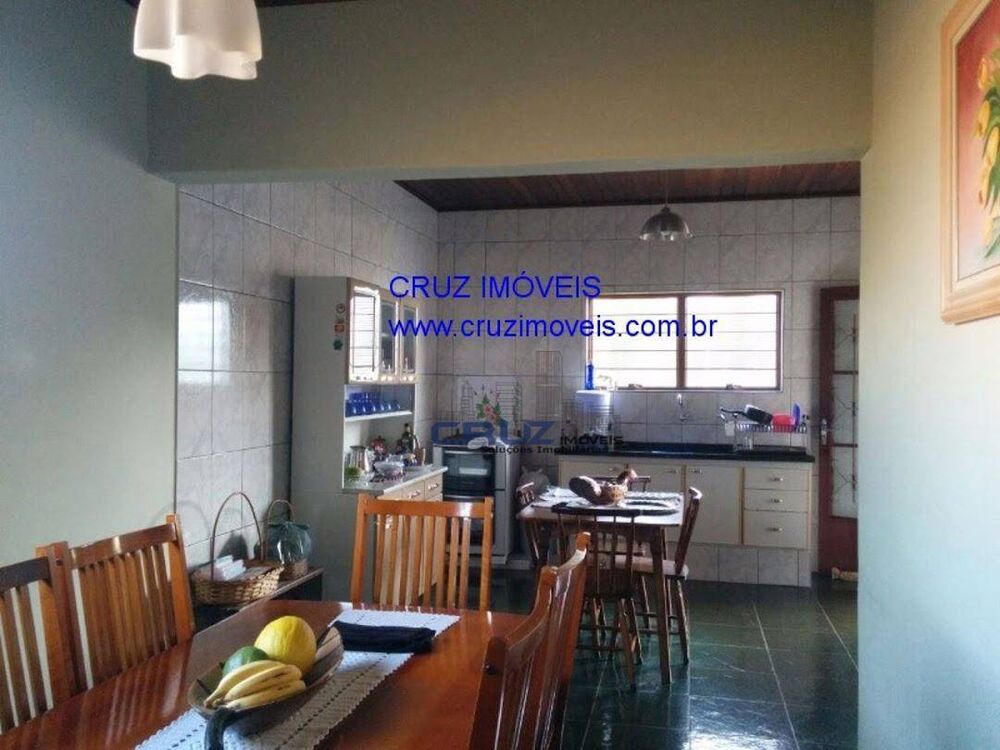 Chácara à venda com 2 quartos, 180m² - Foto 3