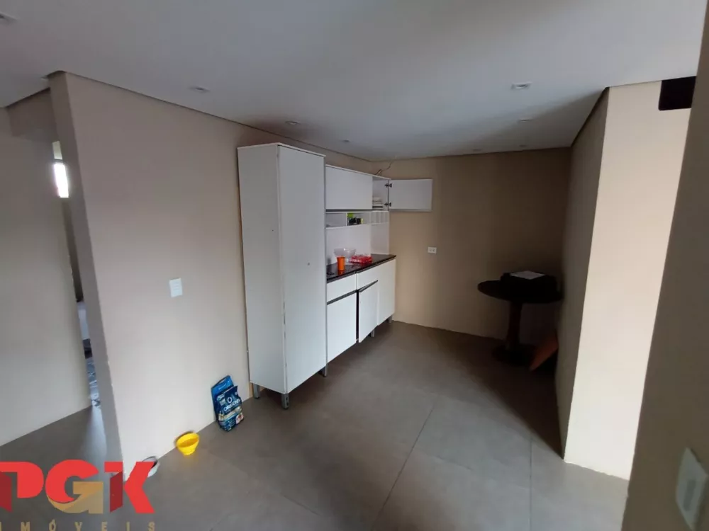 Casa à venda com 5 quartos, 190m² - Foto 8