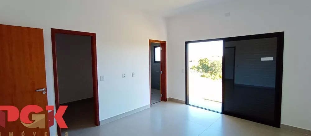 Casa à venda com 3 quartos, 261m² - Foto 14