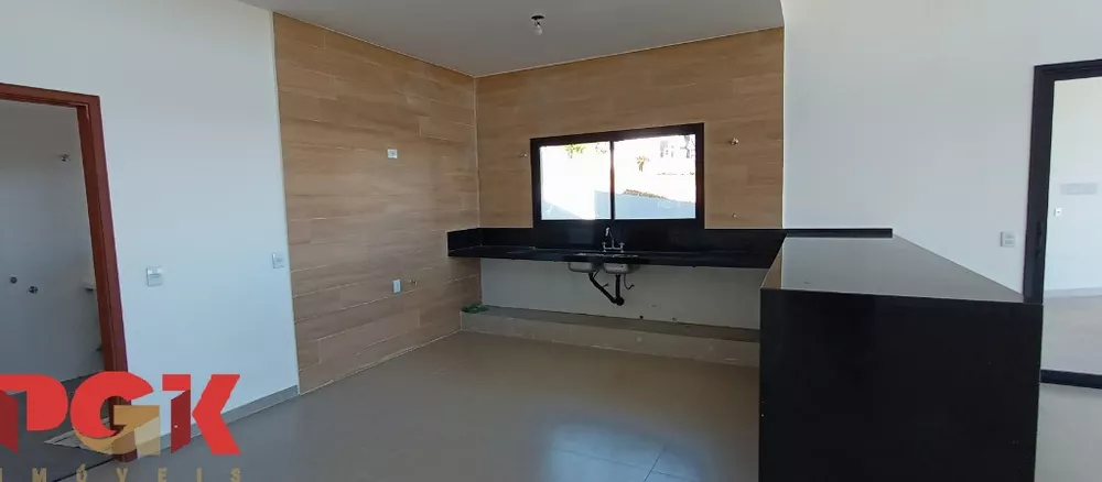 Casa à venda com 3 quartos, 261m² - Foto 9