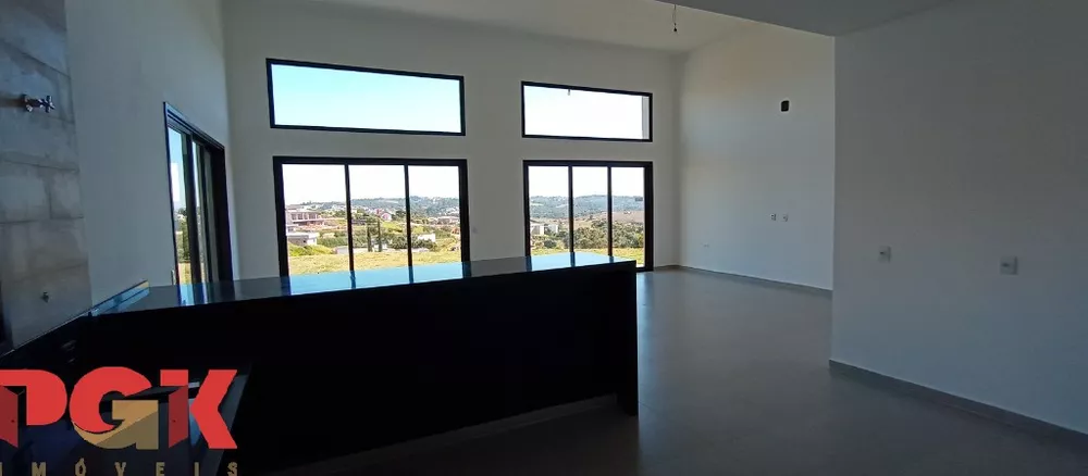 Casa à venda com 3 quartos, 261m² - Foto 11