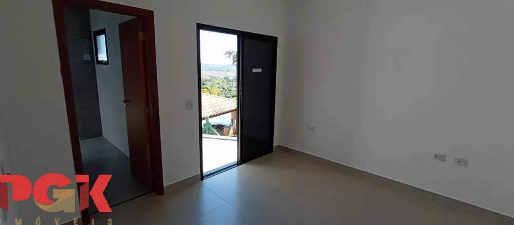 Casa à venda com 3 quartos, 261m² - Foto 17