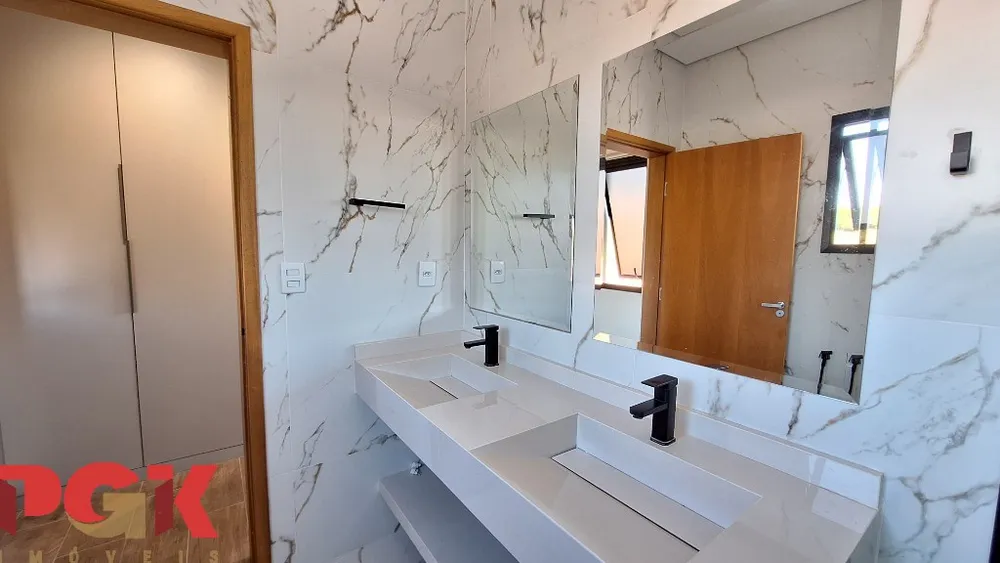 Casa, 3 quartos, 272 m² - Foto 11