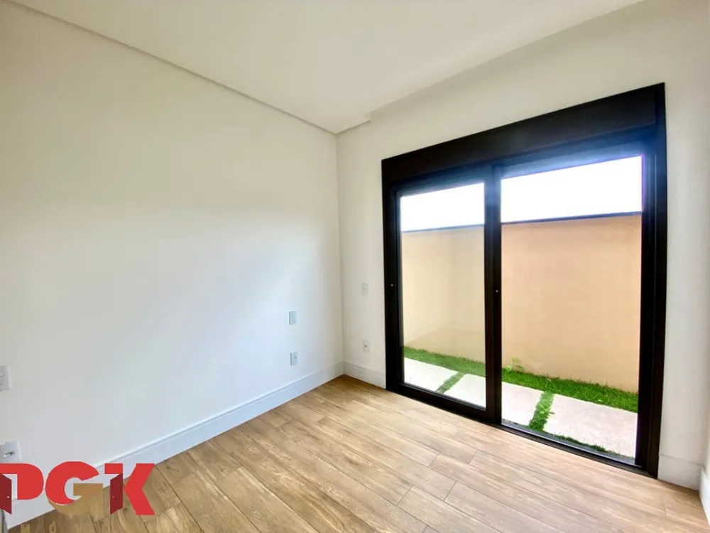 Casa, 3 quartos, 241 m² - Foto 3