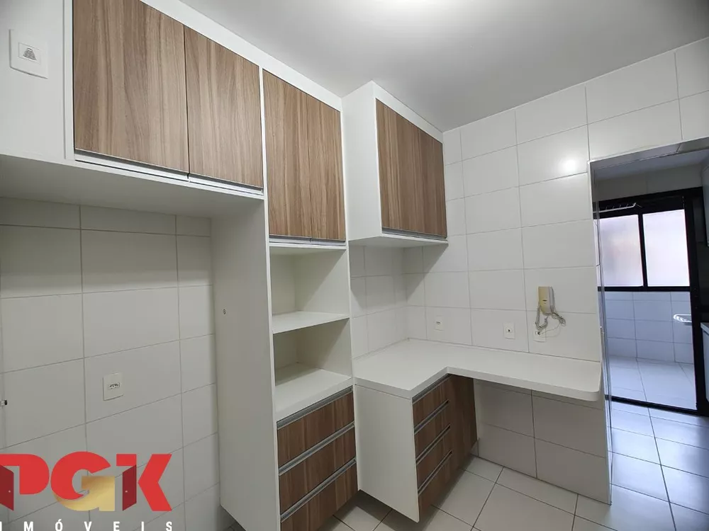 Apartamento à venda com 3 quartos, 103m² - Foto 4