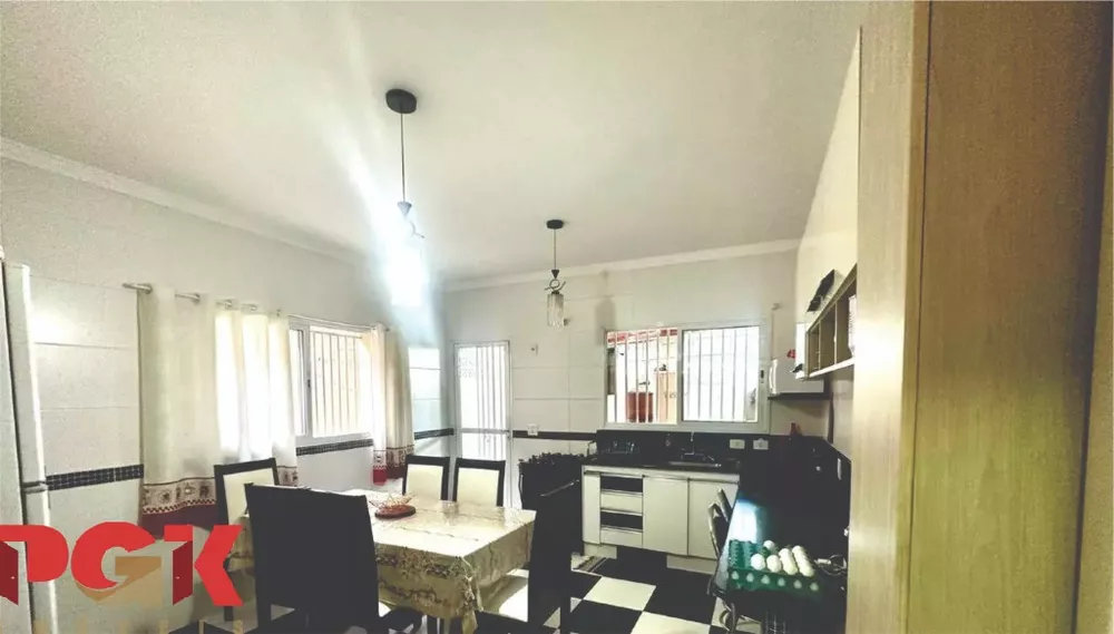 Casa à venda com 3 quartos, 179m² - Foto 5