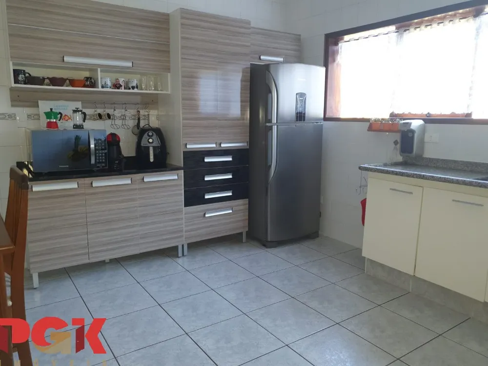 Casa, 3 quartos, 230 m² - Foto 12