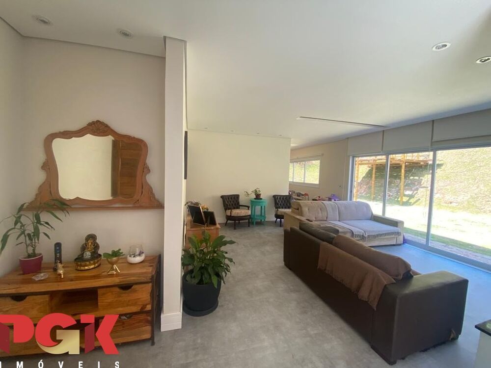 Casa, 4 quartos, 384 m² - Foto 1