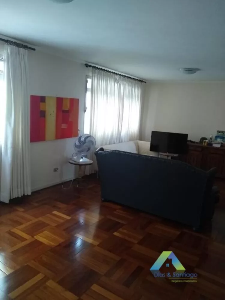 Apartamento à venda com 3 quartos, 145m² - Foto 3