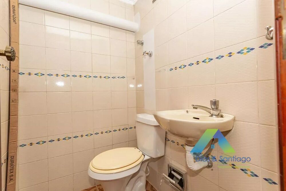 Casa para alugar com 3 quartos, 294m² - Foto 6