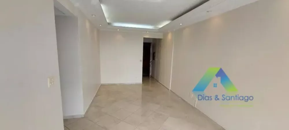 Apartamento à venda com 3 quartos, 74m² - Foto 4