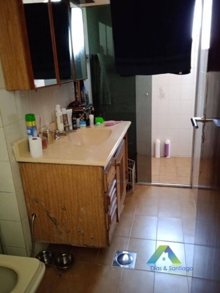 Sobrado à venda com 3 quartos, 260m² - Foto 1