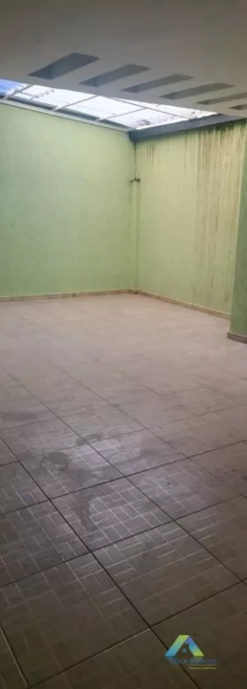 Casa à venda com 3 quartos, 136m² - Foto 2