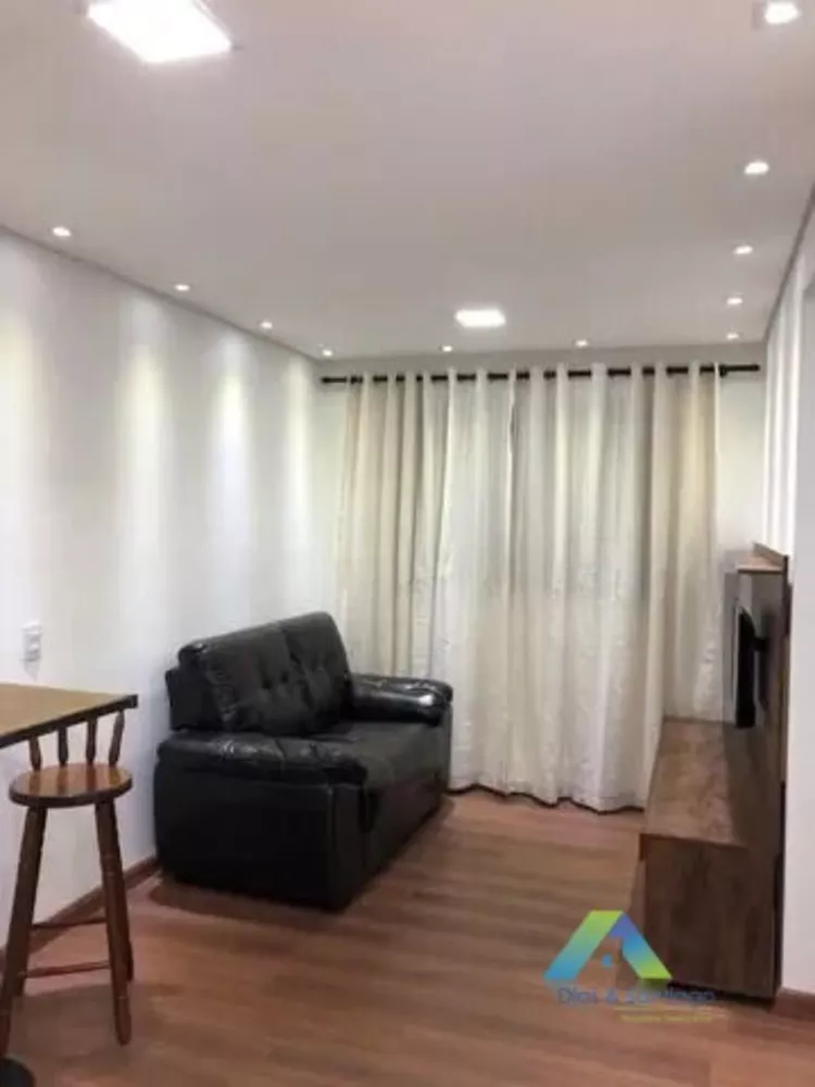 Apartamento à venda com 2 quartos, 45m² - Foto 3