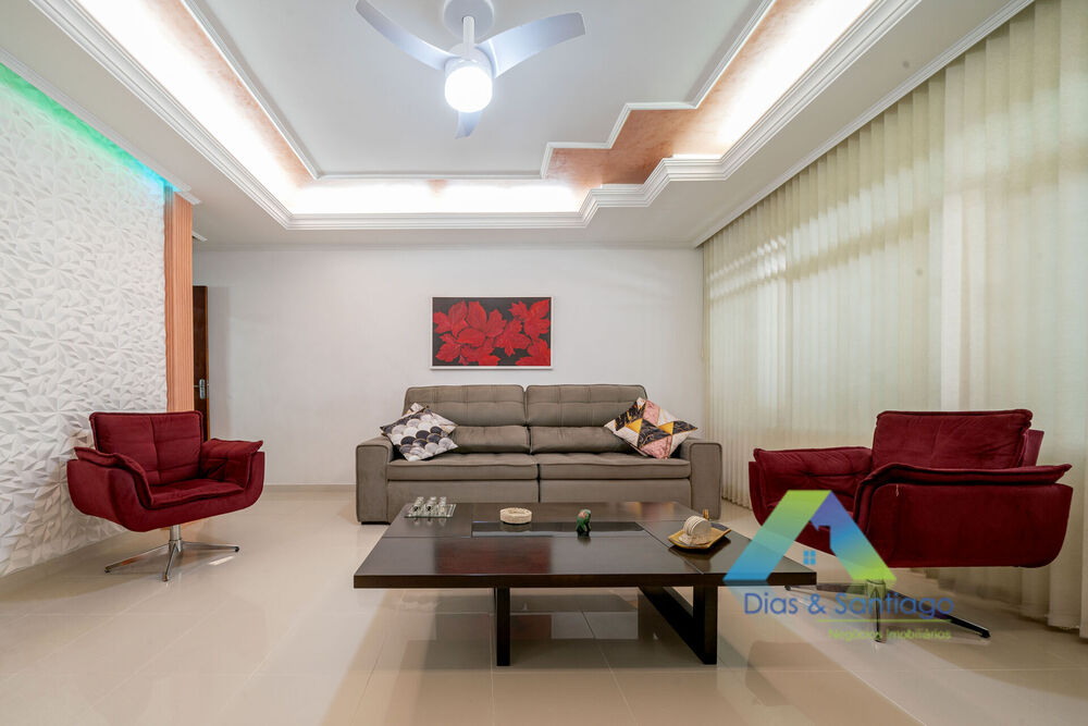 Sobrado à venda com 3 quartos, 140m² - Foto 1