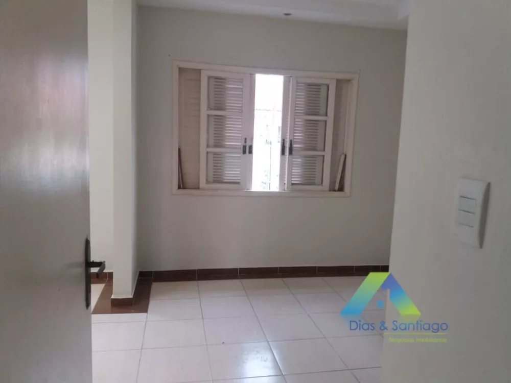 Sobrado à venda com 3 quartos, 320m² - Foto 2