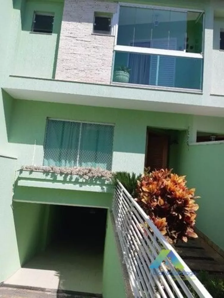 Sobrado à venda com 4 quartos, 254m² - Foto 1