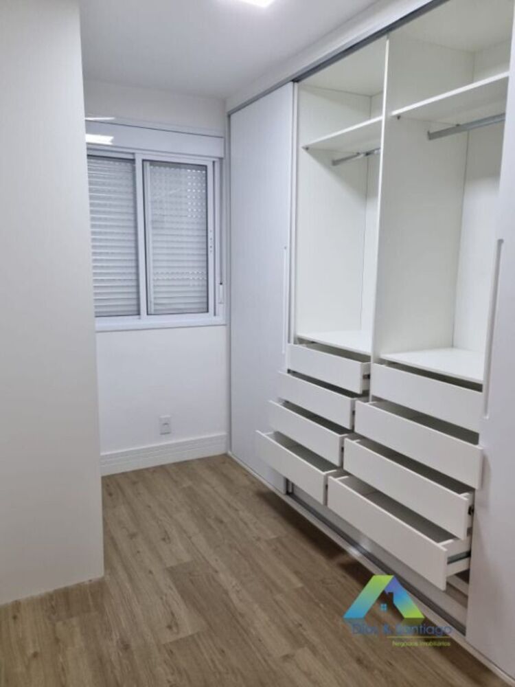 Apartamento à venda com 3 quartos, 70m² - Foto 2