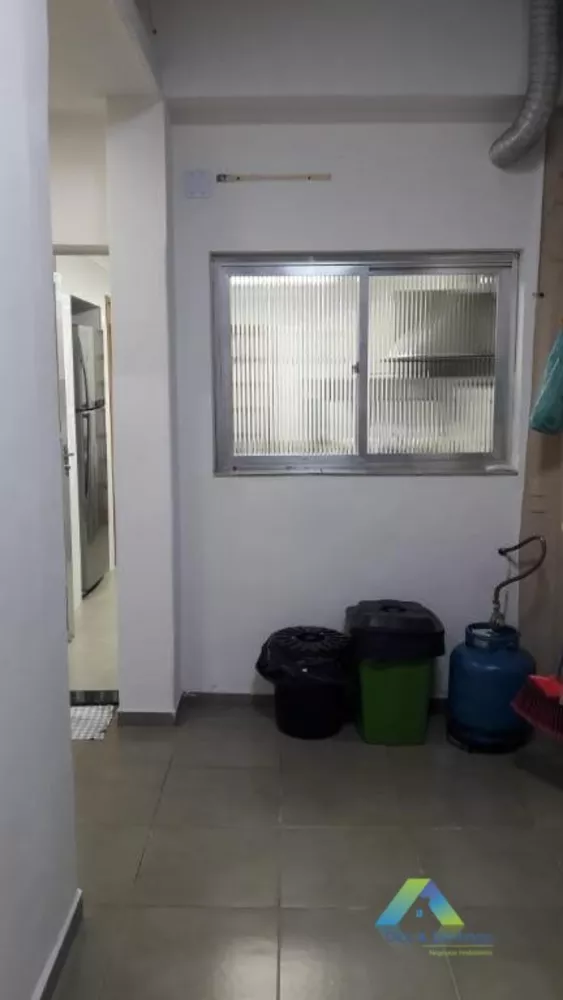 Sobrado à venda com 3 quartos, 204m² - Foto 4