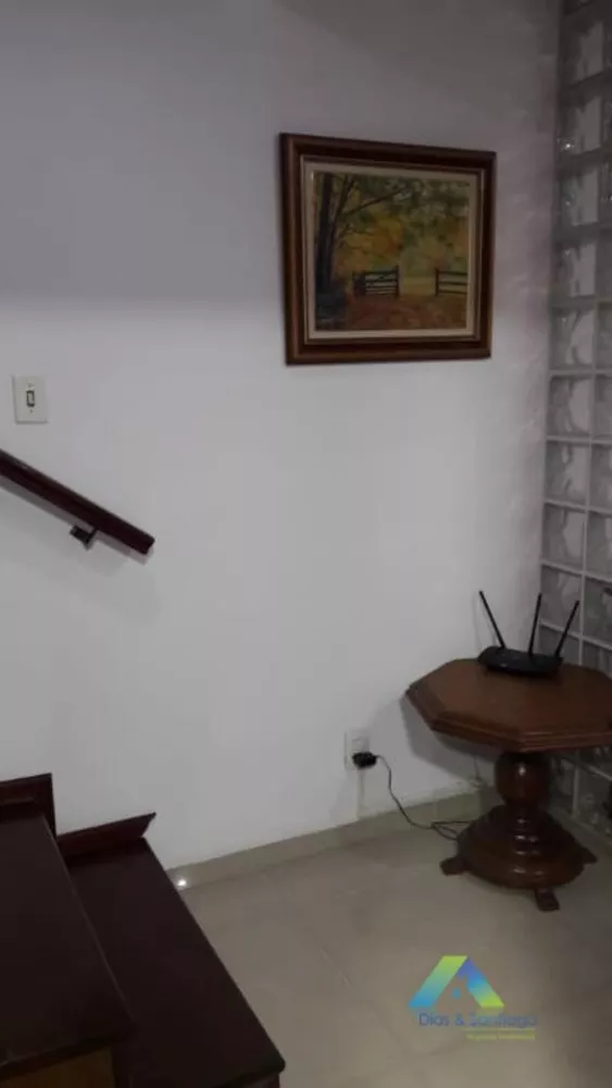 Sobrado à venda com 3 quartos, 204m² - Foto 3