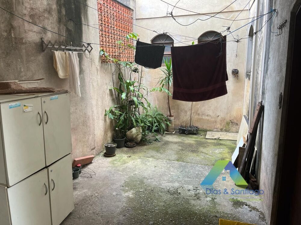Sobrado à venda com 6 quartos, 240m² - Foto 7
