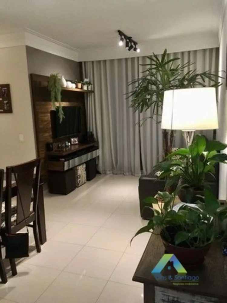 Apartamento à venda com 3 quartos, 66m² - Foto 1