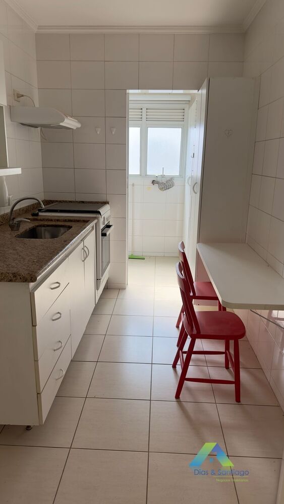 Apartamento à venda com 2 quartos, 63m² - Foto 2