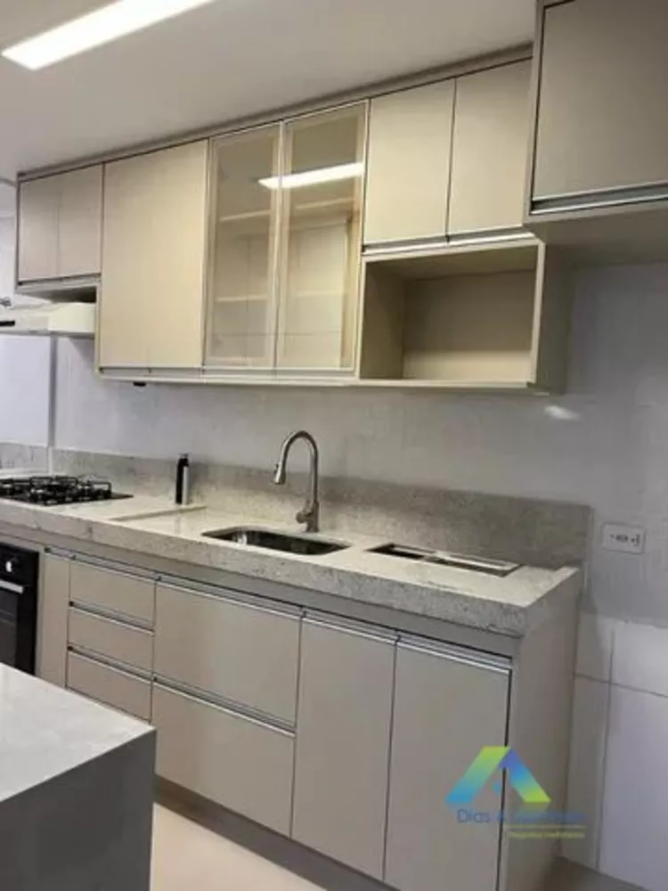 Apartamento à venda com 3 quartos, 77m² - Foto 1