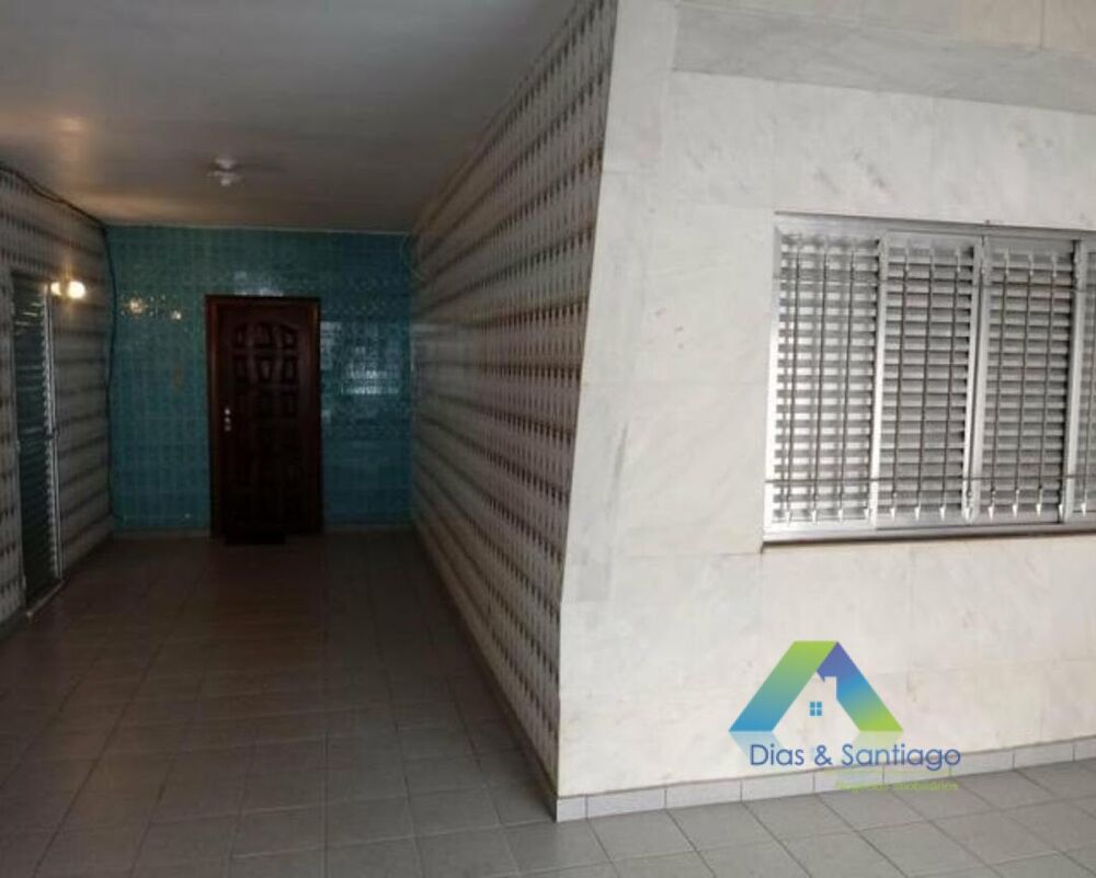 Casa à venda com 3 quartos, 470m² - Foto 1