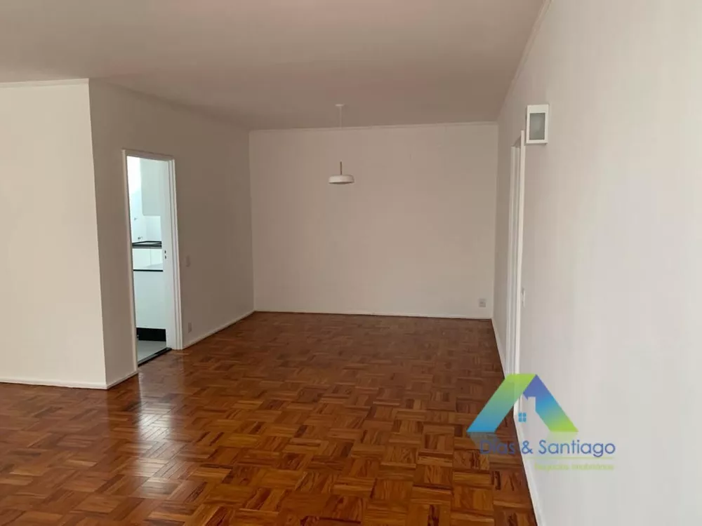 Apartamento à venda com 3 quartos, 155m² - Foto 3