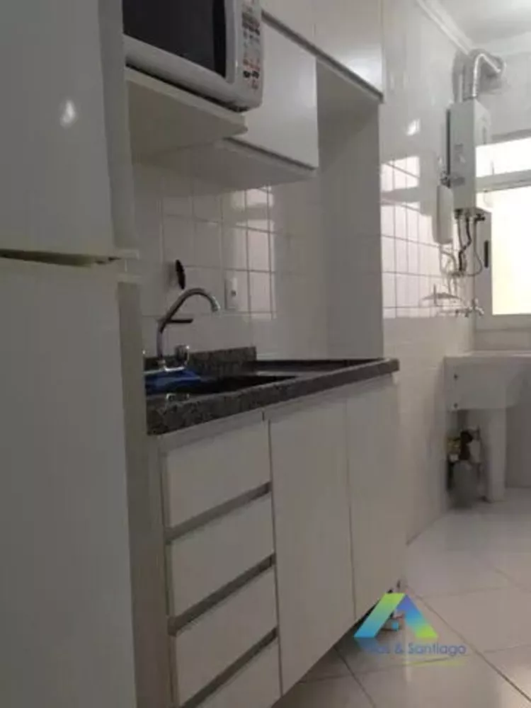 Apartamento à venda com 2 quartos, 61m² - Foto 11