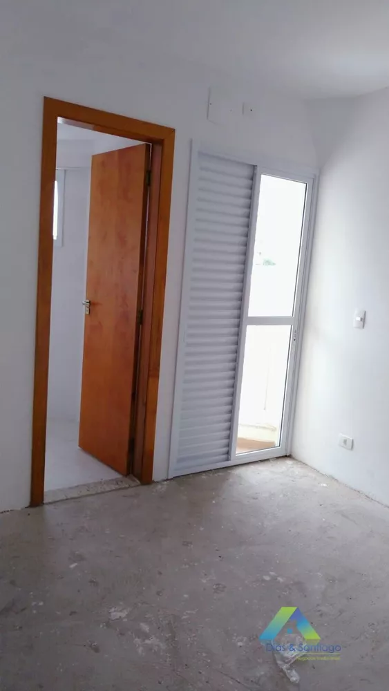 Apartamento à venda com 2 quartos, 65m² - Foto 2