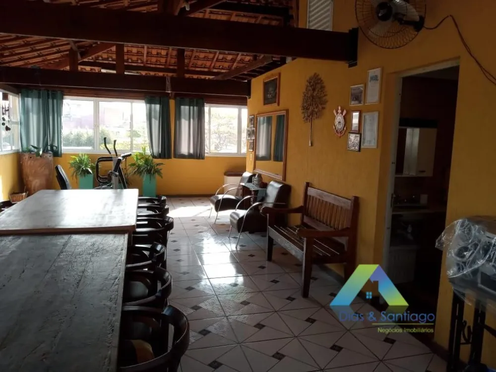 Sobrado, 6 quartos, 190 m² - Foto 2