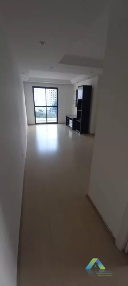 Apartamento à venda com 2 quartos, 63m² - Foto 2