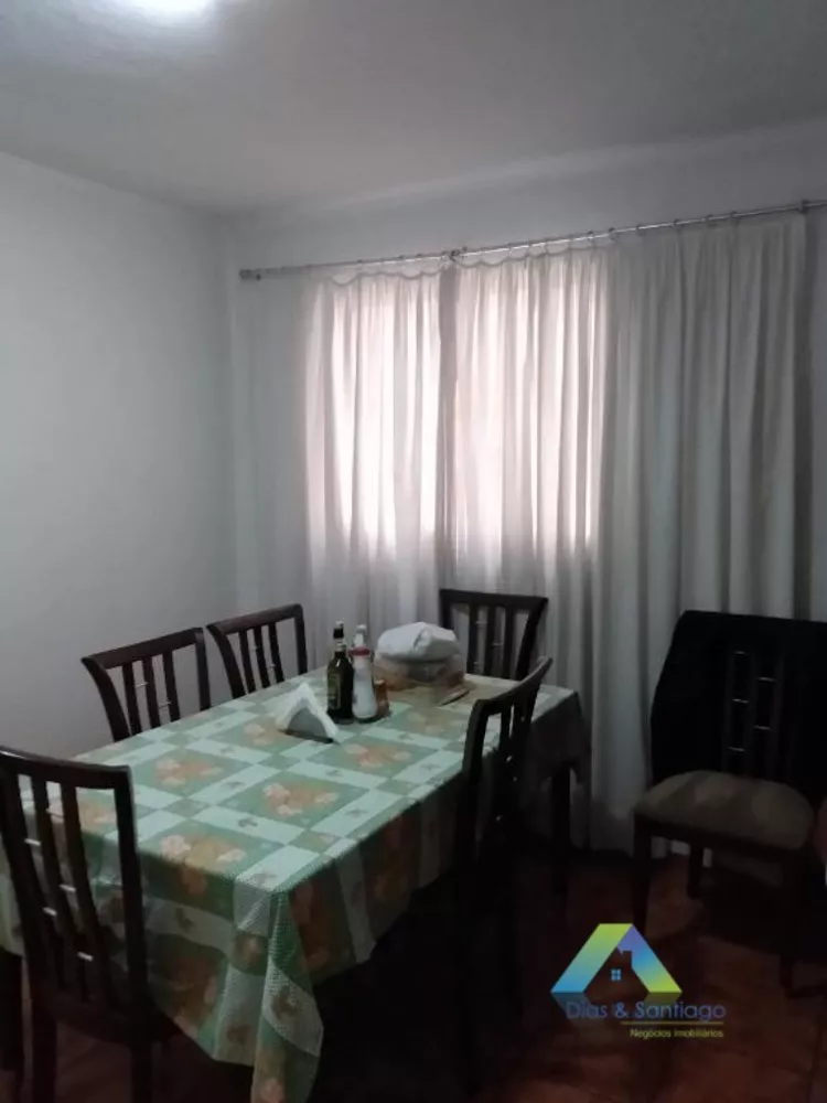 Casa à venda com 2 quartos, 125m² - Foto 1