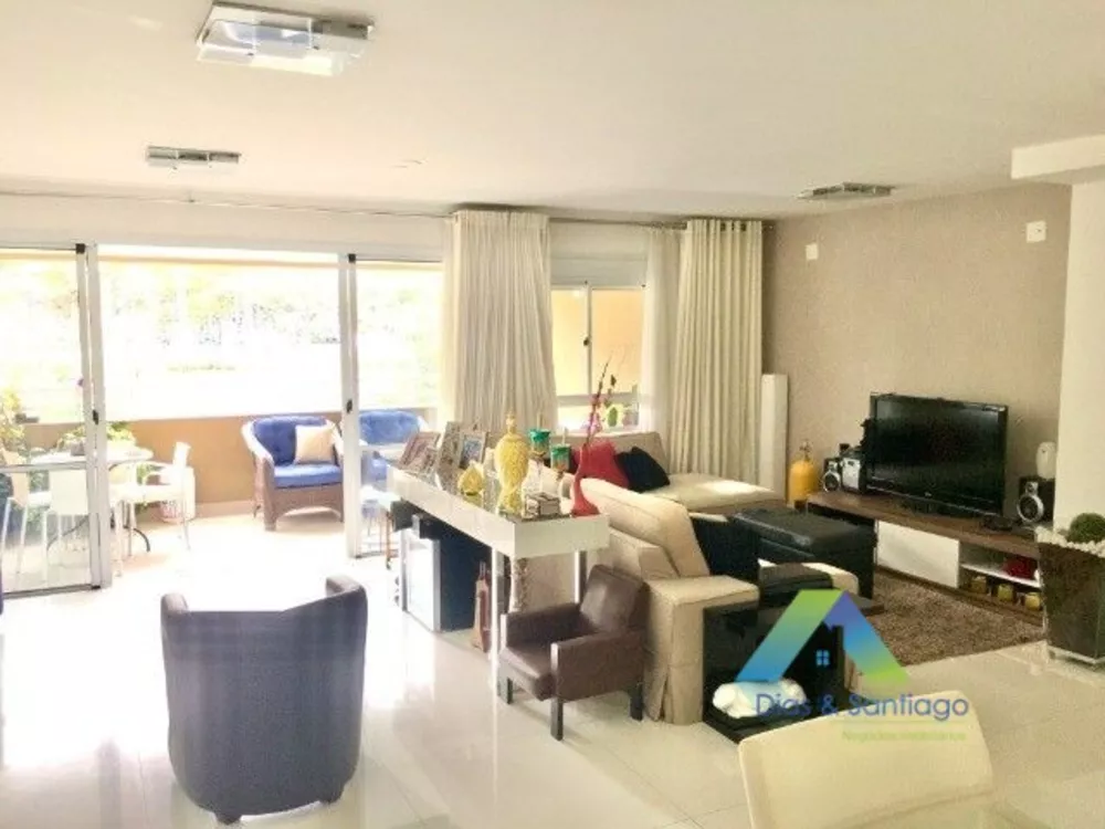 Apartamento à venda com 3 quartos, 142m² - Foto 1