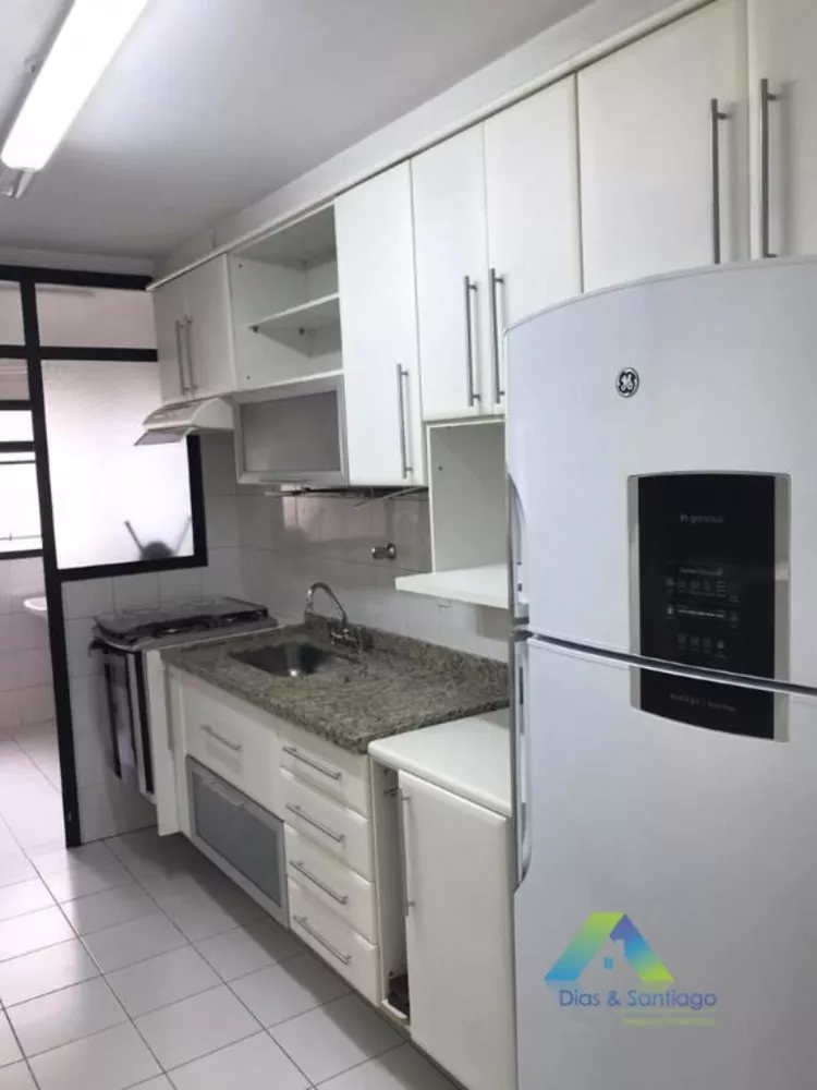 Apartamento à venda com 3 quartos, 84m² - Foto 2